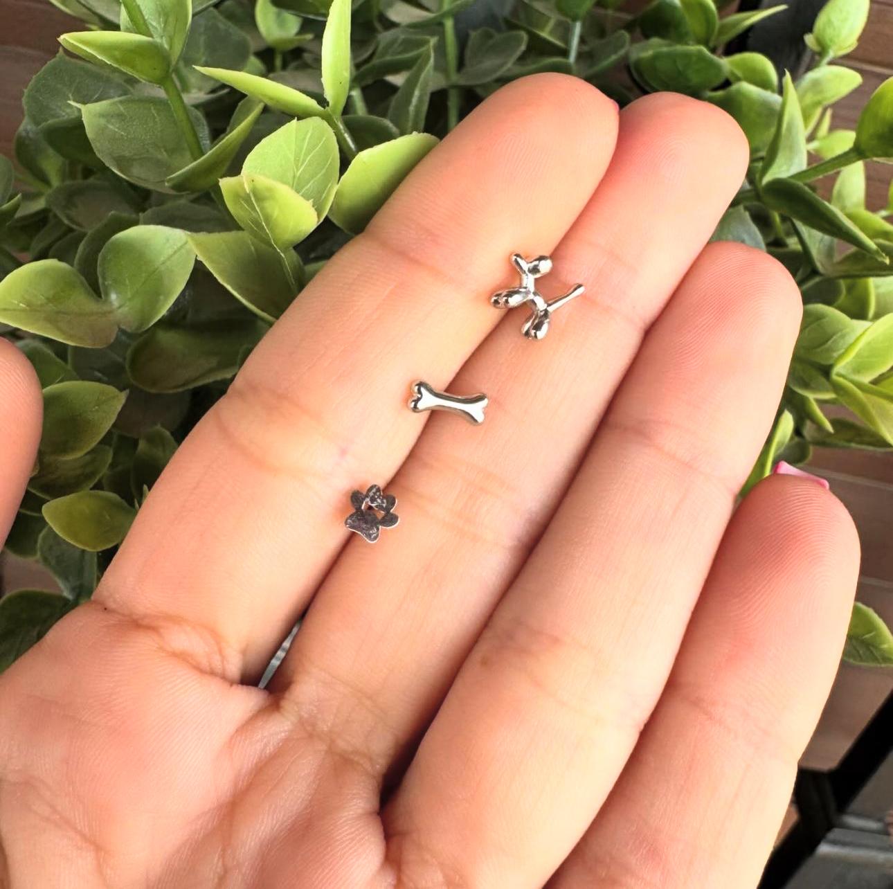 Pendientes mini plateados