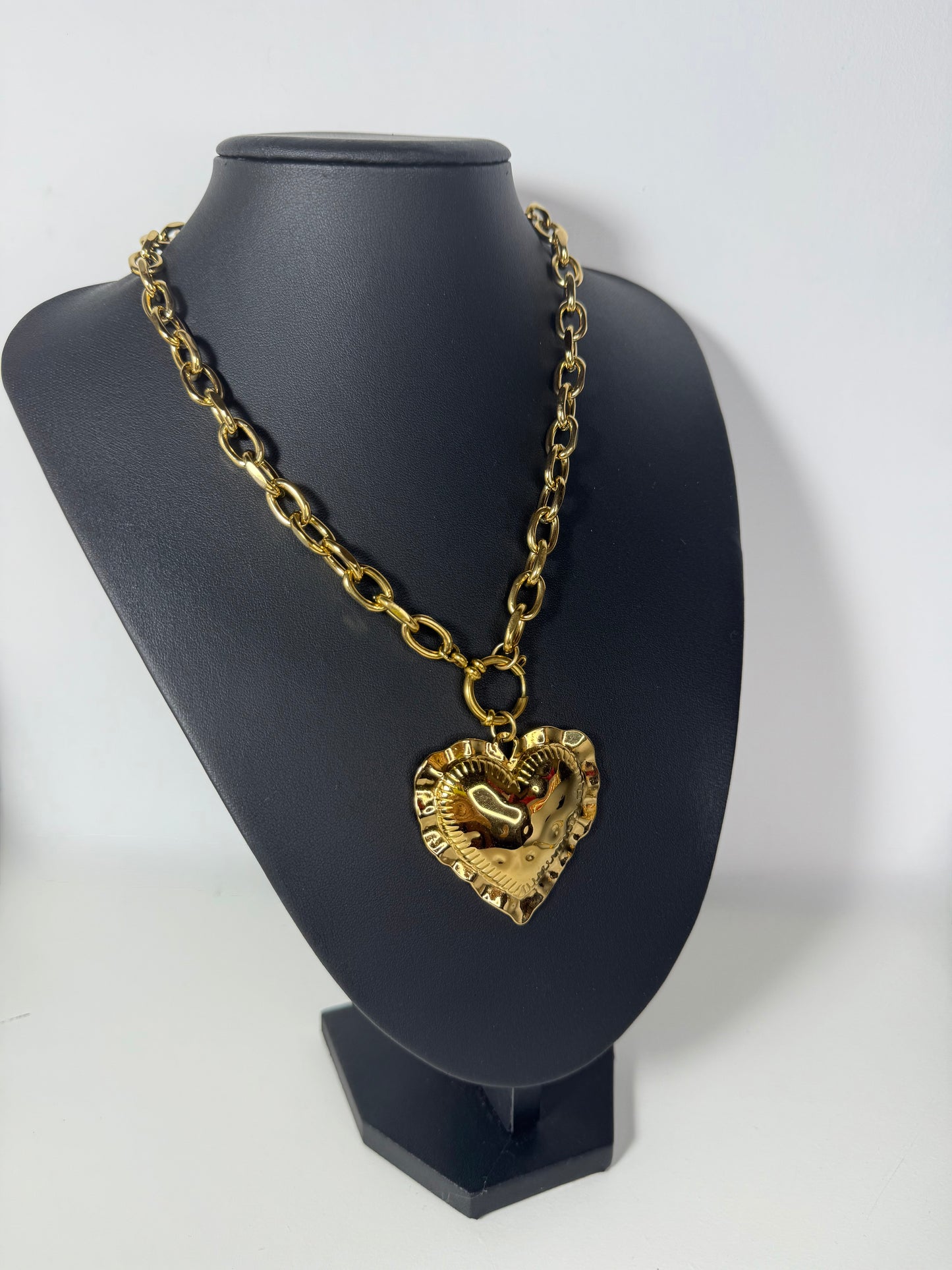 COLLAR MAXI CUORE